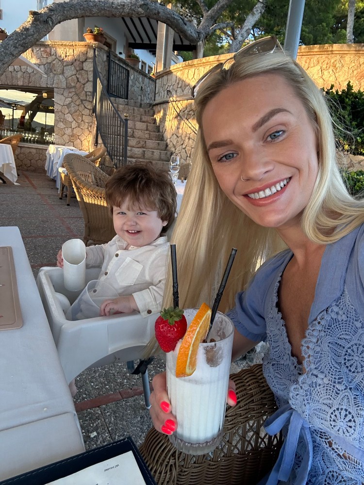 mum and baby eating dinner at hotel bendinat